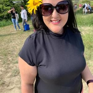 Meet your Posher, Rose